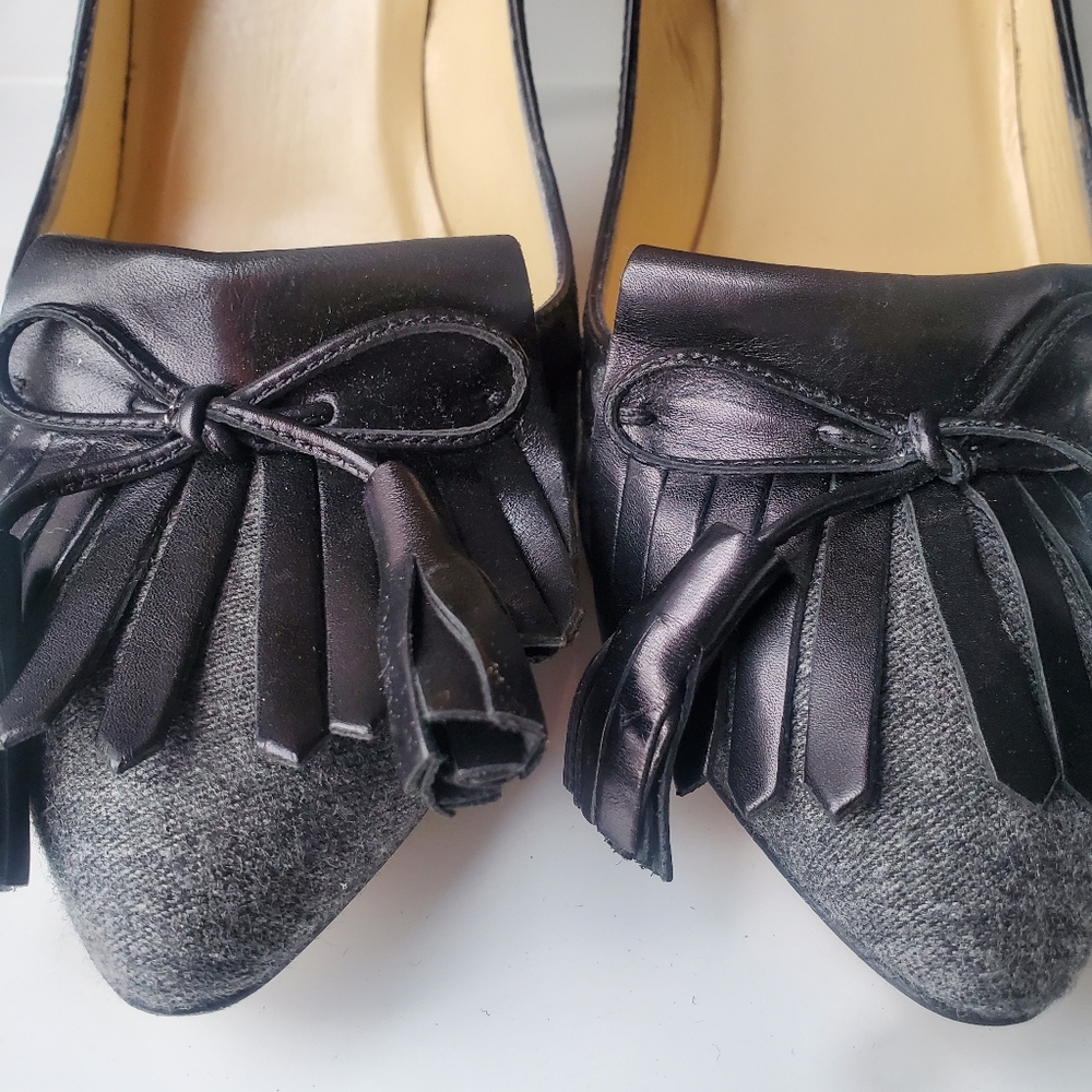 Kate Spade Deanna Gray Flannel and Black Calfskin Pumps - Picture 11 of 11